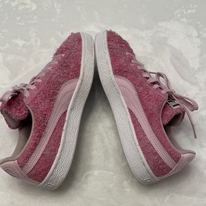 Pink Shaggy Pumas!